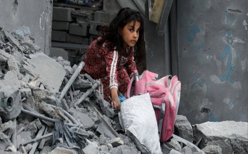 ইসরায়েলের হামলায় গাজায় আরও ৪২ ফিলিস্তিনি নিহত 