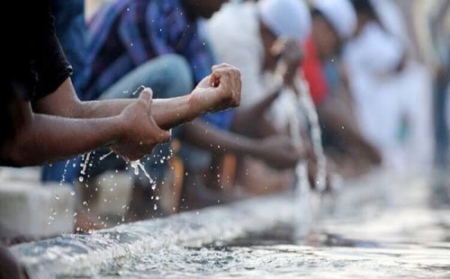 প্রশ্ন-উত্তর: সতর প্রকাশ পেলে কি অজু ভেঙে যায়? 