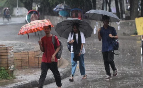 ভ্যাপসা গরমের পর রাজধানীতে স্বস্তির বৃষ্টি, সারা দেশে বজ্রসহ বৃষ্টির আভাস 