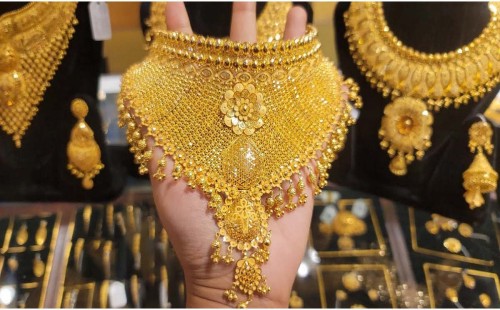 রেকর্ড স্বর্ণের গড়া নতুন দাম আজ থেকে কার্যকর 