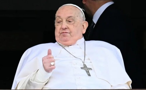 ইস্টার প্রার্থনায় অংশ নিতে পারেন পোপ 