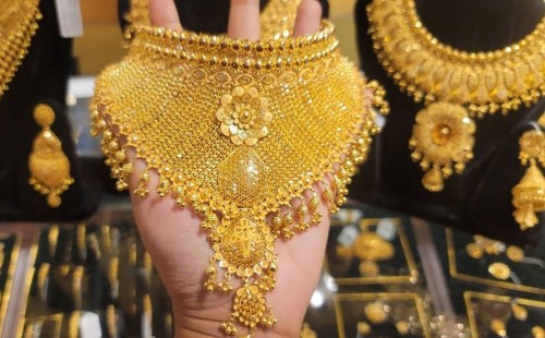 স্বর্ণের দামে নতুন রেকর্ড 