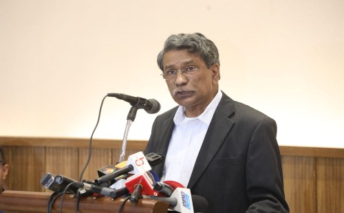 জাতীয় ঐকমত্য প্রতিষ্ঠায় রাজনৈতিক দলগুলো ছাড় দেবে: আলী রীয়াজ 