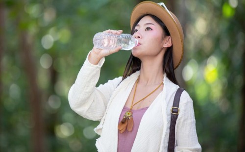 তীব্র গরমে পানিশূন্যতা রোধে করণীয়—জেনে নিন স্বাস্থ্য বিশেষজ্ঞদের পরামর্শ 