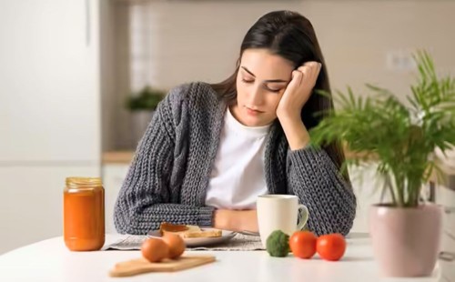 কোন ভিটামিনের অভাবে ক্ষুধাভাব কমে যায় 