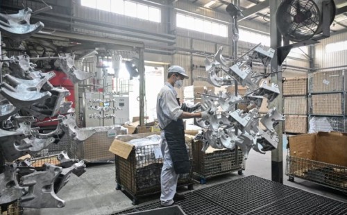 চীনের উৎপাদন খাতে মন্দা 