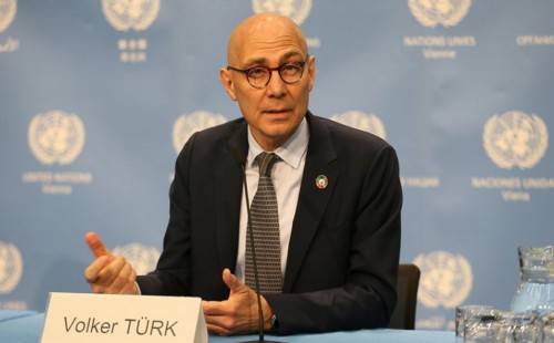 ত্রাণকেন্দ্রের পাশে ‘মারাত্মক হামলা’ ‘যুদ্ধাপরাধ’ 