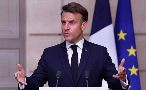 গ্রিনল্যান্ড যাবেন ম্যাক্রোঁ 