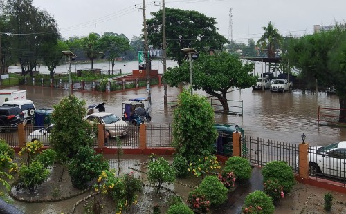 টানা বৃষ্টিতে নোয়াখালীতে জলাবদ্ধতা, ভোগান্তিতে সাধারণ মানুষ 