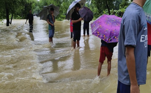ফেনীতে তলিয়ে যাচ্ছে একের পর এক গ্রাম 