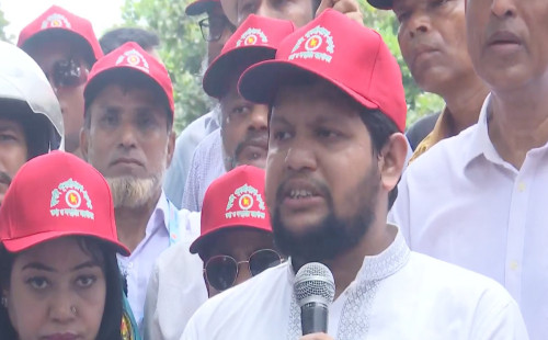 ৫ আগস্টের মধ্যেই ঘোষিত হতে যাচ্ছে জুলাই ঘোষণাপত্র: মাহফুজ আলম 