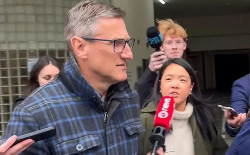 নিউজিল্যান্ডের সাবেক কর্মকর্তা অভিযুক্ত 