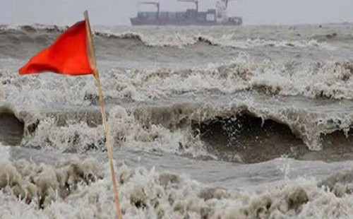 দেশের সব সমুদ্রবন্দরে ৩ নম্বর সতর্কসংকেত জারি 