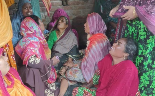 এক ঘরে চারজনের মৃত্যু, কবর দুই গ্রামে 