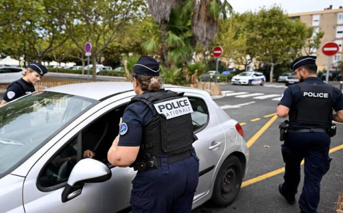 ফ্রান্সে ভিড়ের মধ্যে গাড়ি, নিহত ১ 