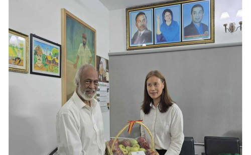 বেগম খালেদা জিয়ার জন্য মৌসুমি ফল পাঠালেন ভুটান রাষ্ট্রদূত 