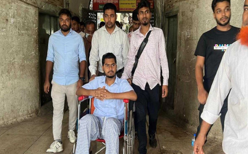 ১৮ দিন পর হাসপাতাল ছাড়লেন নুরল হক নুর 