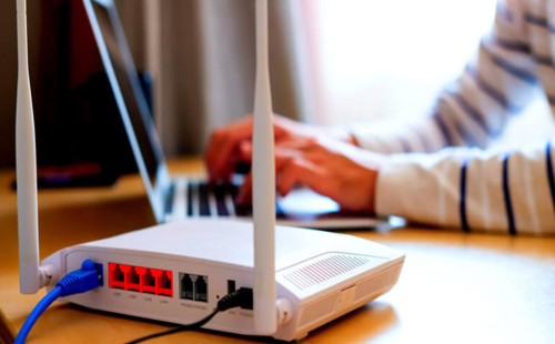 বৃষ্টি হলেই ইন্টারনেট ‘স্লো’, গতি বাড়াতে যা করবেন 