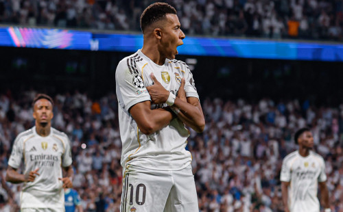 এমবাপ্পের জোড়া গোলে চ্যাম্পিয়নস লিগে রিয়ালের নতুন ইতিহাস 