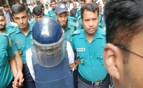 বিদেশি গোয়েন্দা এজেন্টের অর্থে ইলিয়াস কাঞ্চনের ‘জনতা পার্টি বাংলাদেশ’? 