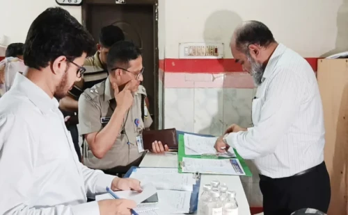 চাঁদপুরে জীবিত নবজাতক দাফনের চেষ্টা 