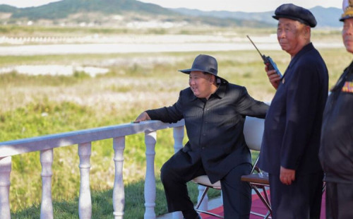 এআই উন্নয়নের নির্দেশ কিমের 