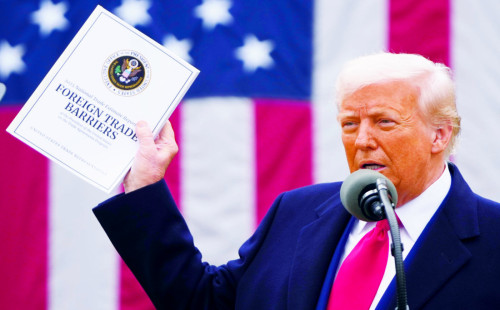 এশিয়ার বাজারে পতন 