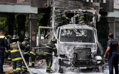 মেক্সিকোতে সেনা ব্যারাকে ছাত্র হামলা 