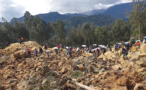 ইন্দোনেশিয়ায় খনি ধস, ৫ মরদেহ উদ্ধার 