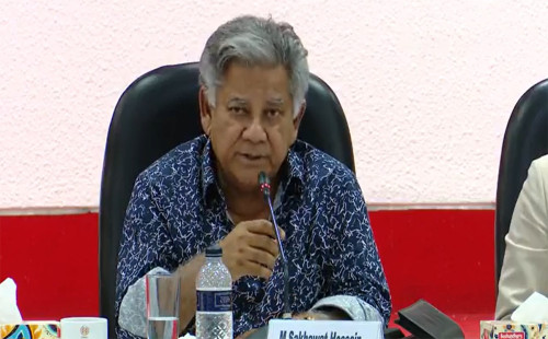 বাড়ছে মাতৃত্বকালীন ছুটি, শ্রমিকদের ব্ল্যাক লিস্ট করা যাবে না: শ্রম উপদেষ্টা 