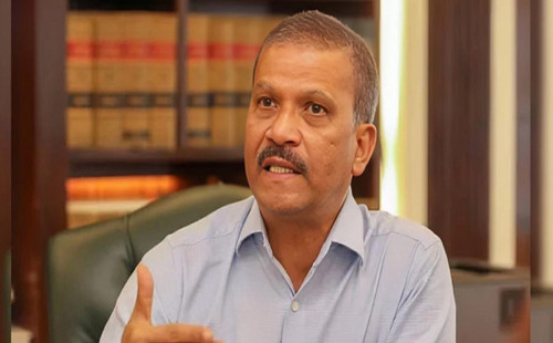 বিচার প্রক্রিয়ার প্রতি সেনাবাহিনীর শ্রদ্ধাবোধ প্রশংসার দাবিদার: আসিফ নজরুল 