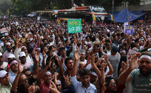 প্রাথমিক শিক্ষকদের কর্মবিরতি, ৬৫ হাজার বিদ্যালয়ে ক্লাস বন্ধ 