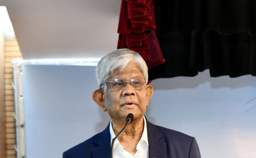 রমজানে পণ্যের দাম কম রাখতে কাজ চলছে: অর্থ উপদেষ্টা 