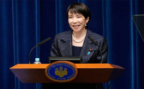 জনপ্রিয়তার শীর্ষে তাকাইচি 