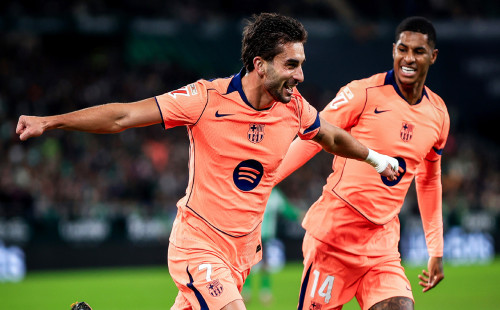 তোরেসের দুর্দান্ত হ্যাটট্রিকে বার্সেলোনার জয় 