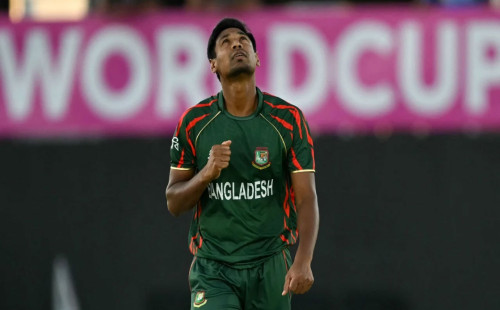 ৯ কোটি ২০ লাখ রুপিতে মুস্তাফিজকে দলে নিল কলকাতা নাইট রাইডার্স 