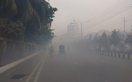 ঢাকায় জেঁকে বসেছে শীত 