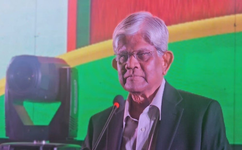 সরকারি চাকরিজীবীদের বড় সুখবর দিলেন অর্থ উপদেষ্টা 