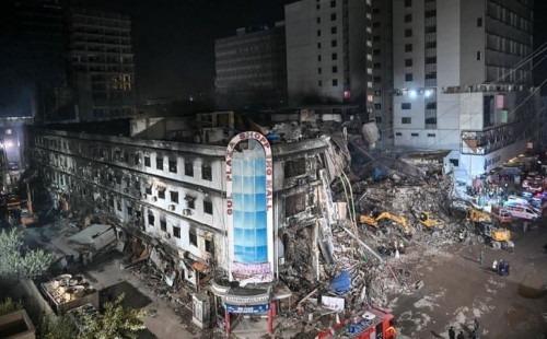 পাকিস্তানে শপিংমল অগ্নিকাণ্ডে মৃত বেড়ে ৫৫ 