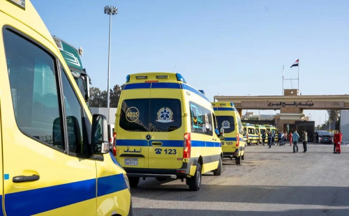 রাফাহ দিয়ে অসুস্থ ফিলিস্তিনিদের মিসরে প্রবেশ 