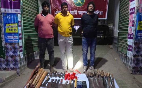 অস্ত্রসহ যুবদল নেতা  গ্রেপ্তার ৩ 
