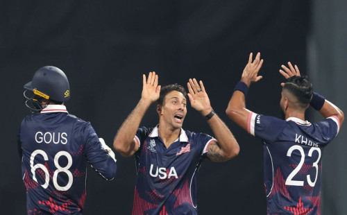 দুই গোল্ডেন ডাক, পাওয়ার প্লেতে ভারতকে চেপে ধরেছে যুক্তরাষ্ট্র 