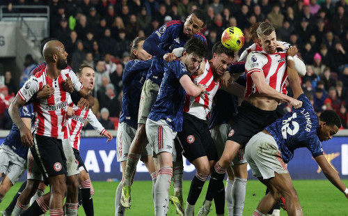 ব্রেন্টফোর্ডের মাঠে পয়েন্ট হারাল আর্সেনাল 