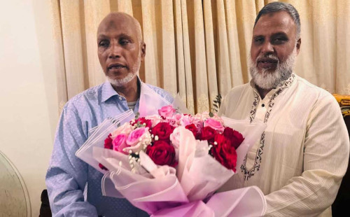 বিজয়ী হয়ে জামায়াত প্রার্থীর বাসায় গেলেন বিএনপির নেতা 