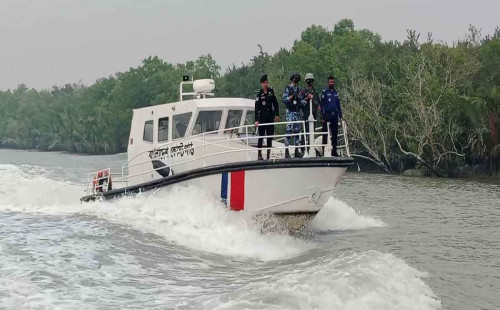 দস্যু আতঙ্কে সুন্দরবন, জিম্মি জেলদের উদ্ধারে নামলো যৌথ বাহিনী 