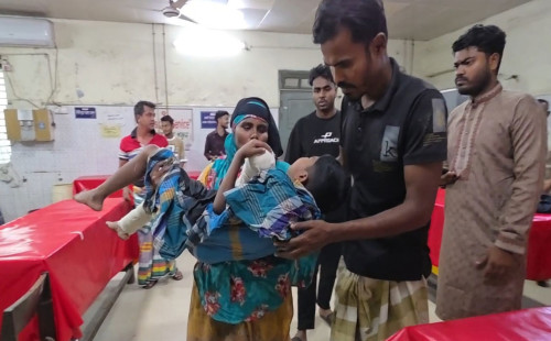 আলুক্ষেতে পড়ে থাকা ককটেল বিস্ফোরণ, ছিন্নবিচ্ছিন্ন শিশুর হাত 