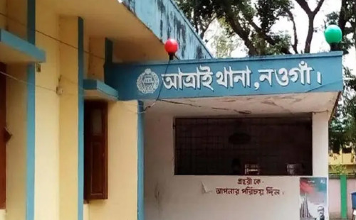 স্ত্রী-সন্তানকে ছুরিকাঘাতে হত্যার পর স্বামীর আত্মহত্যা 