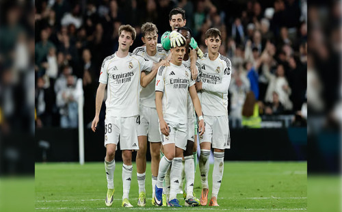 এলচেকে হারিয়ে বার্সার সঙ্গে ব্যবধান কমাল রিয়াল 