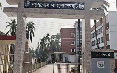 শরণখোলায় কিশোরীকে গলা কেটে হত্যা,খালা আটক 