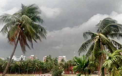 ১৩ জেলায় ৬০ কিমি বেগে ঝড়ের আভাস 